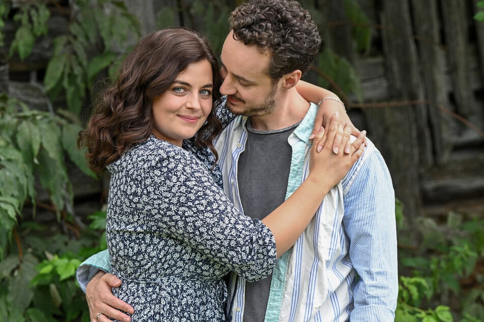 Hochzeit bei “Bergdoktor”-Star: Ronja Forcher gibt ihrem Felix das Ja-Wort