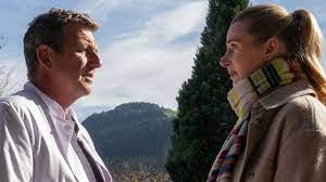 Ellmau – Wenn man an Hans Sigl denkt, dann sieht man ihn als Dr. Martin Gruber, den warmherzigen und kompetenten Landarzt aus der Erfolgsserie Der Bergdoktor.