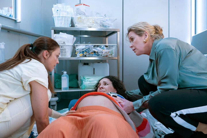 Auf diese Situation bei “In aller Freundschaft” war niemand vorbereitet!