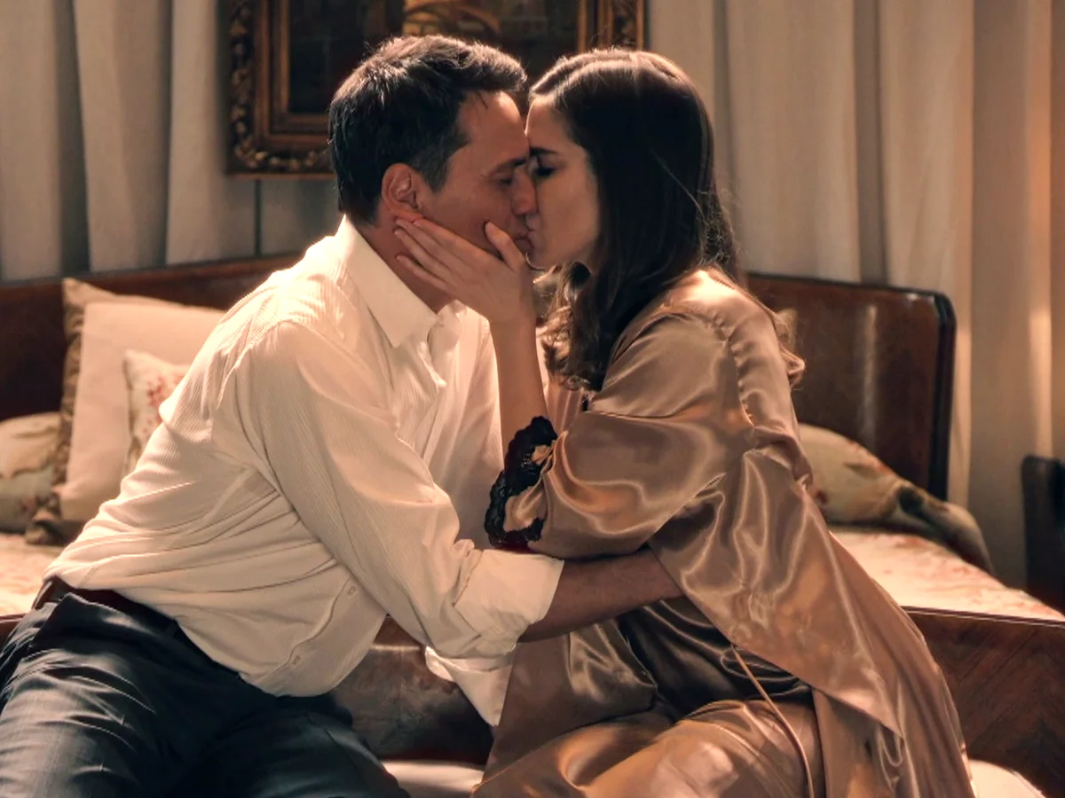 Gabriel quiere tener el bebé junto a Begoña y ella acepta – Sueños de Libertad