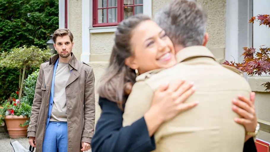 „Sturm der Liebe“-Stars privat: SIE zeigen sich knutschend bei Instagram