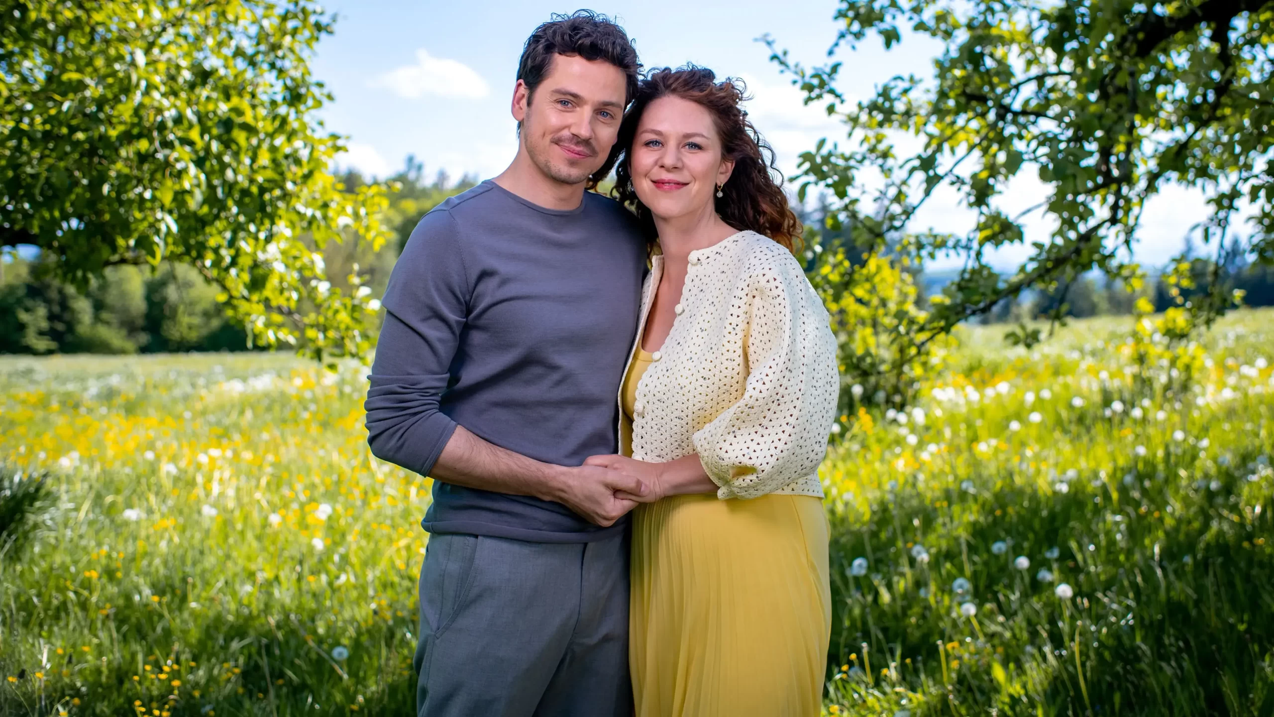 Neues “Sturm der Liebe”-Traumpaar: Anthony Paul & Johanna Graen im Interview