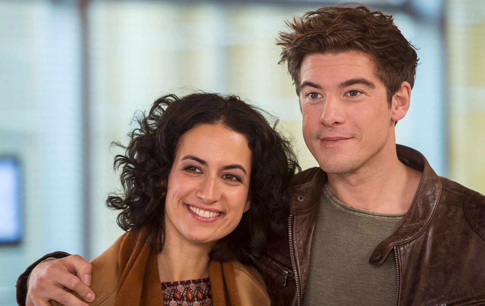 „In aller Freundschaft“-Traumpaar plötzlich getrennt – ohne Erklärung, ohne Vorwarnung