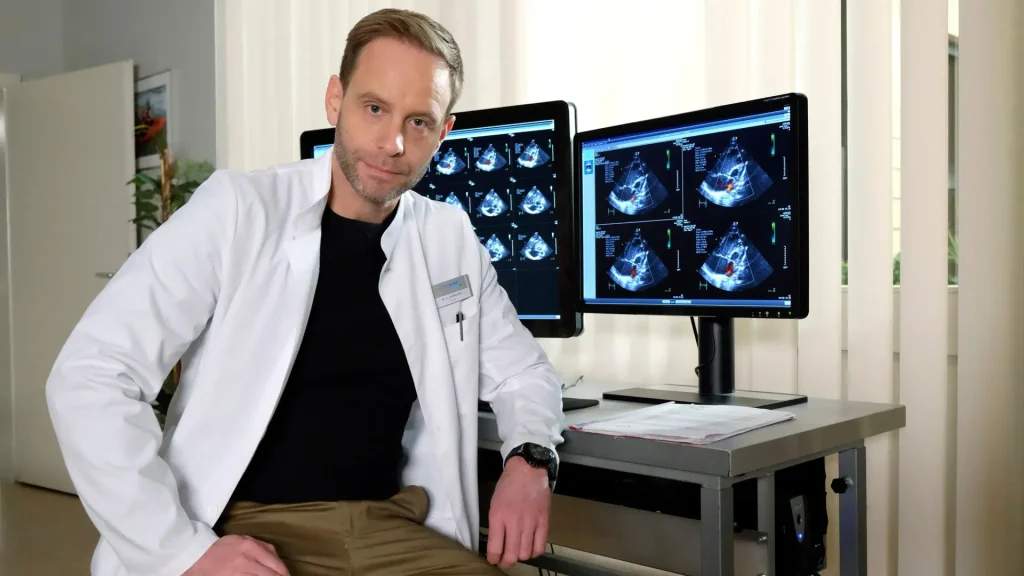 Nahtod oder Neuanfang? „In aller Freundschaft“-Star Julian Weigend enthüllt schockierende Wahrheit über seinen Zusammenbruch – Was geschah wirklich?