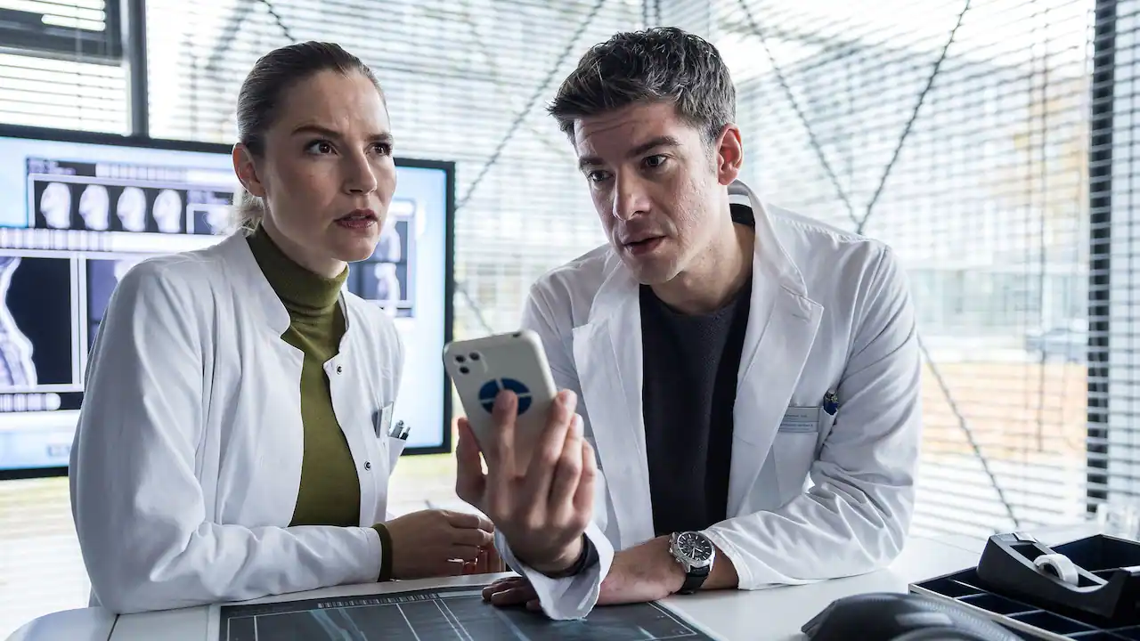 „‘In aller Freundschaft’ vom 29.11.: Verpasst? Hier gibt’s die Folge – und das steckt dahinter“