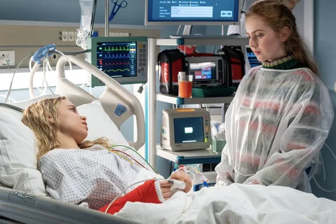 Selbstschutz oder tiefe Traumata? ‚In aller Freundschaft‘ enthüllt Lucias Kampf – Bricht das neue Sicherheitskonzept alte Wunden wieder auf?