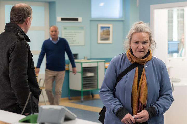 Dreist, drogenabhängig oder verzweifelt? Erblindeter Dr. Heilmann von Patientin beklaut